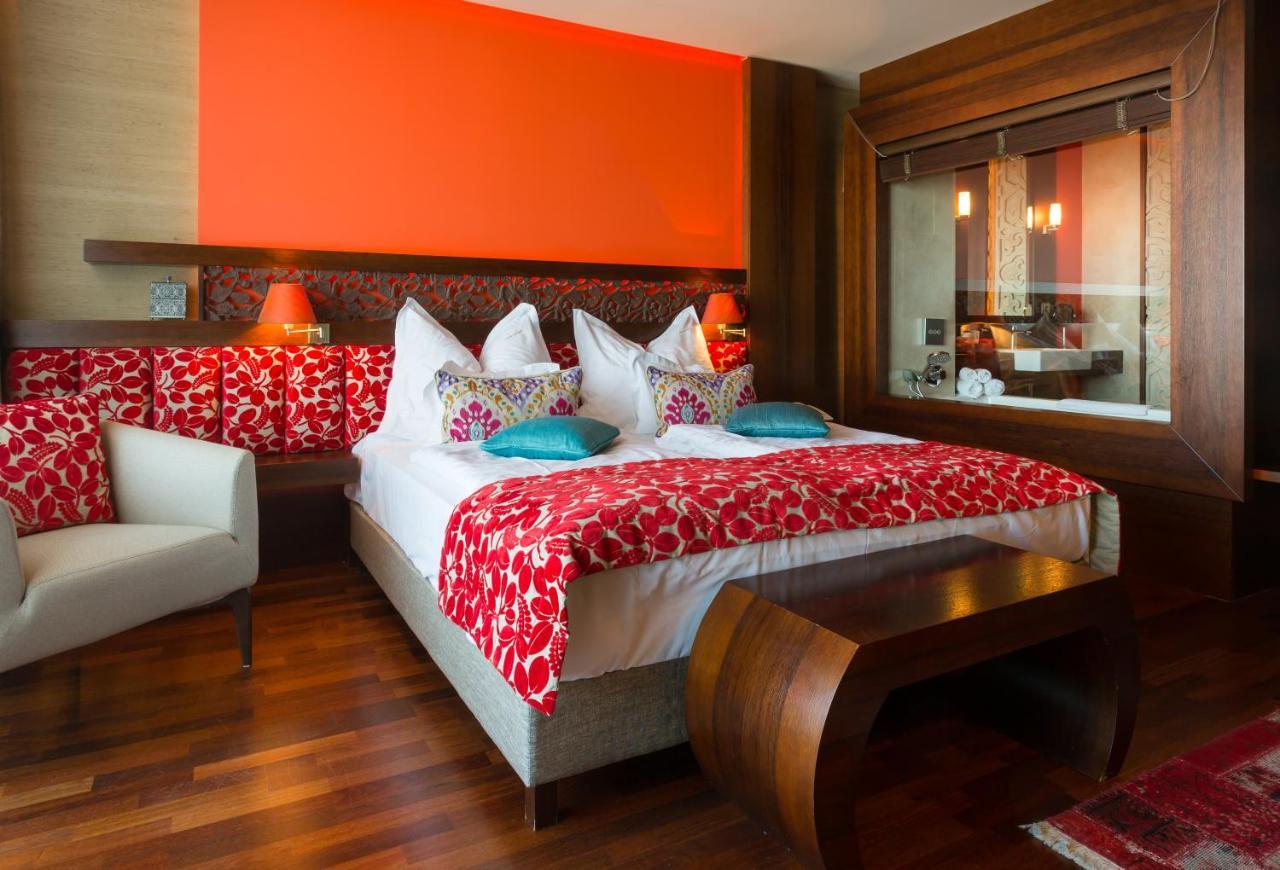 Deluxe Plus Doppelzimmer mit Balkon und herrlichem Seeblick