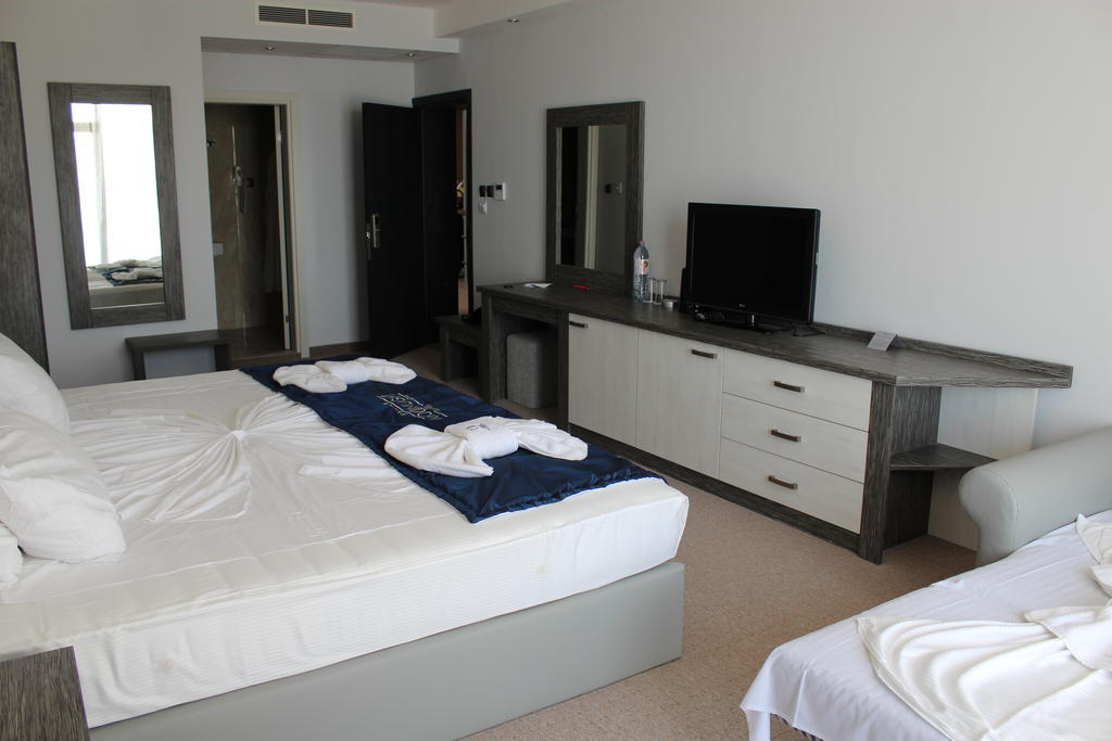 Double Room Sea View,111853302:JPEG