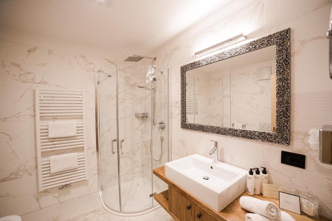 Standard Double or Twin Room Balcony