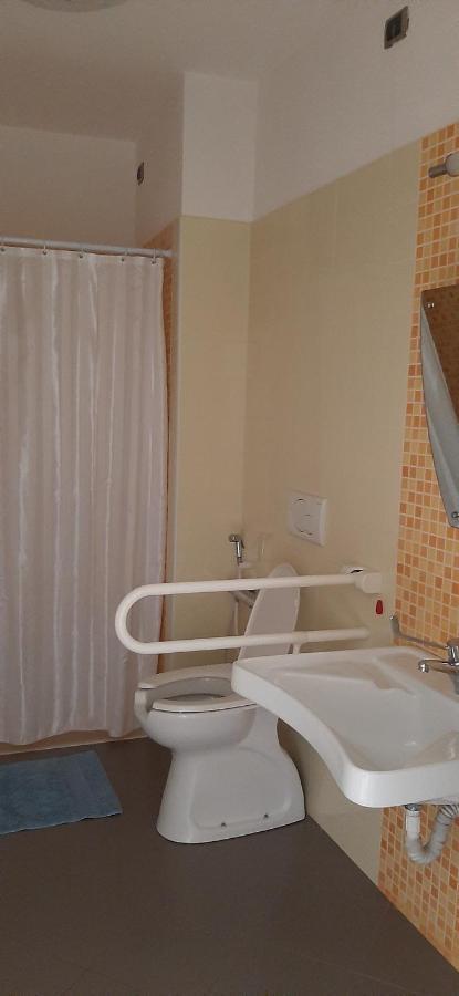 Triple Room Private Bathroom