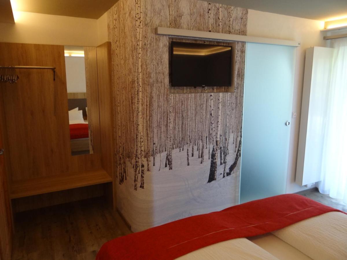 Double Room Mountain View