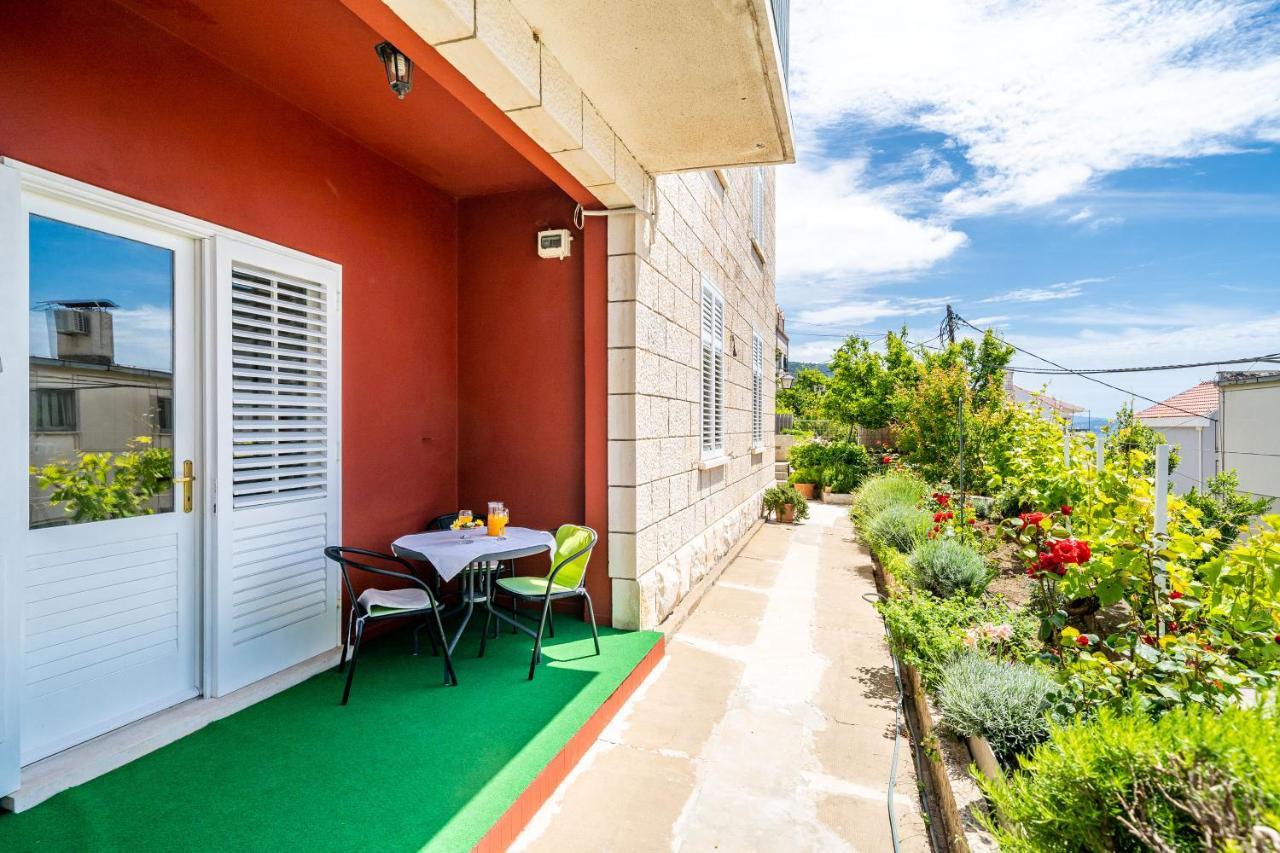 Triple Room Sea View Ground Floor