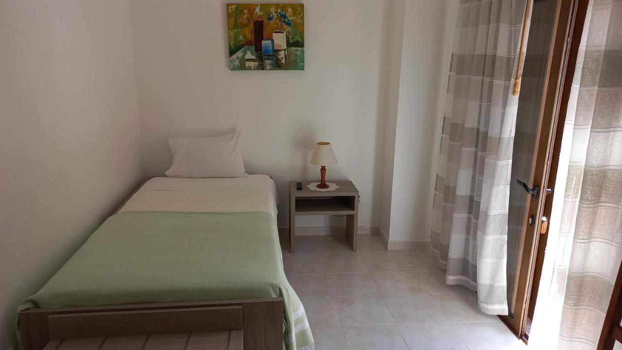 Single Room Private Bathroom