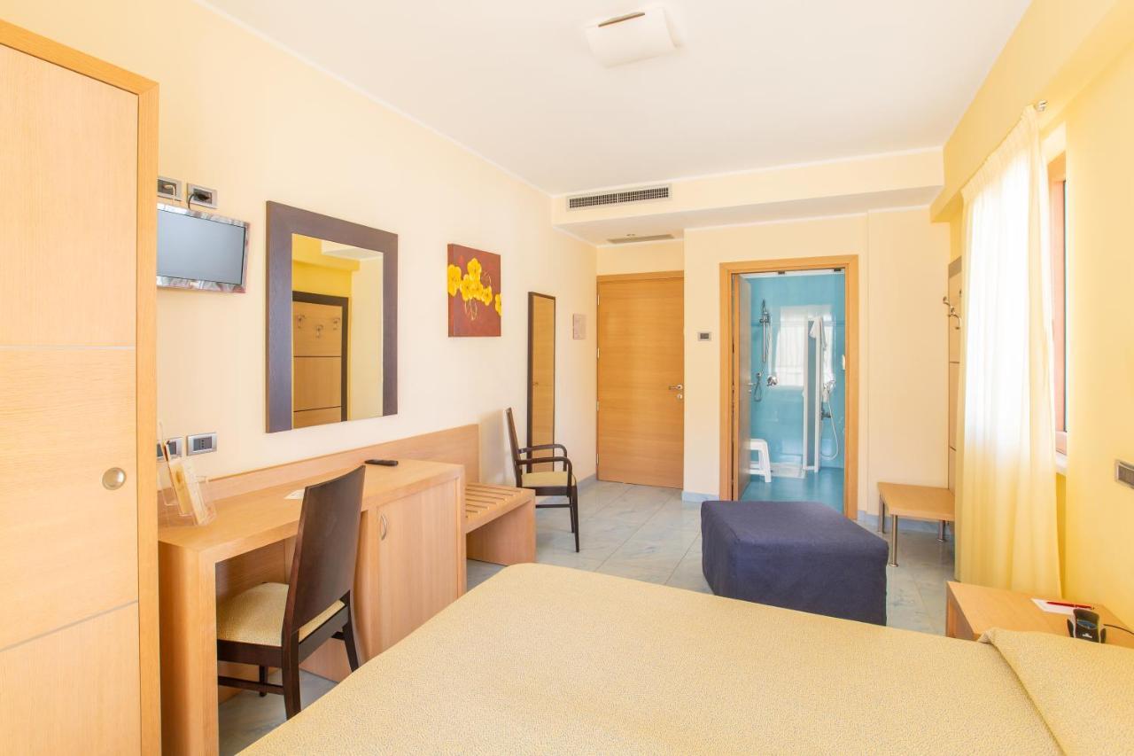 Double or Twin Room Disability Access