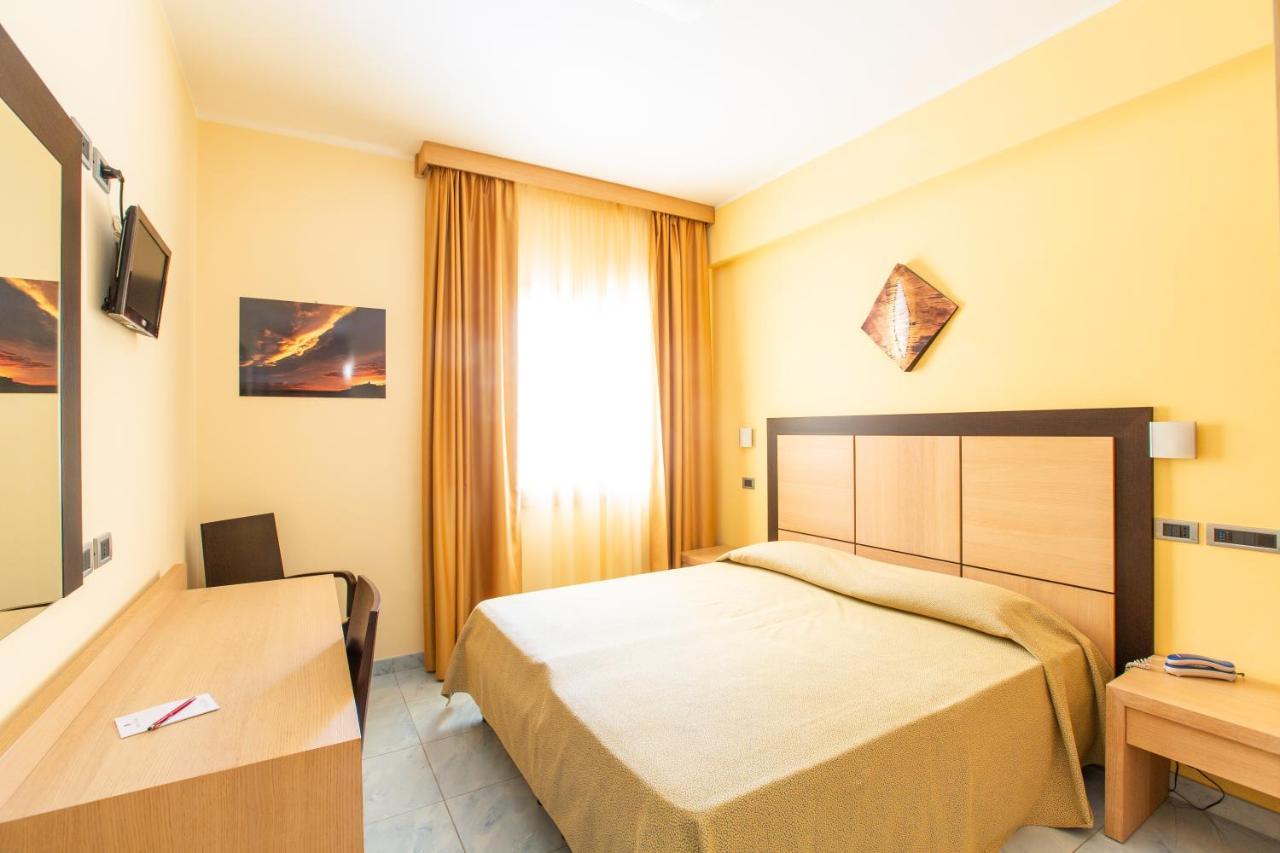 Double or Twin Room Basement