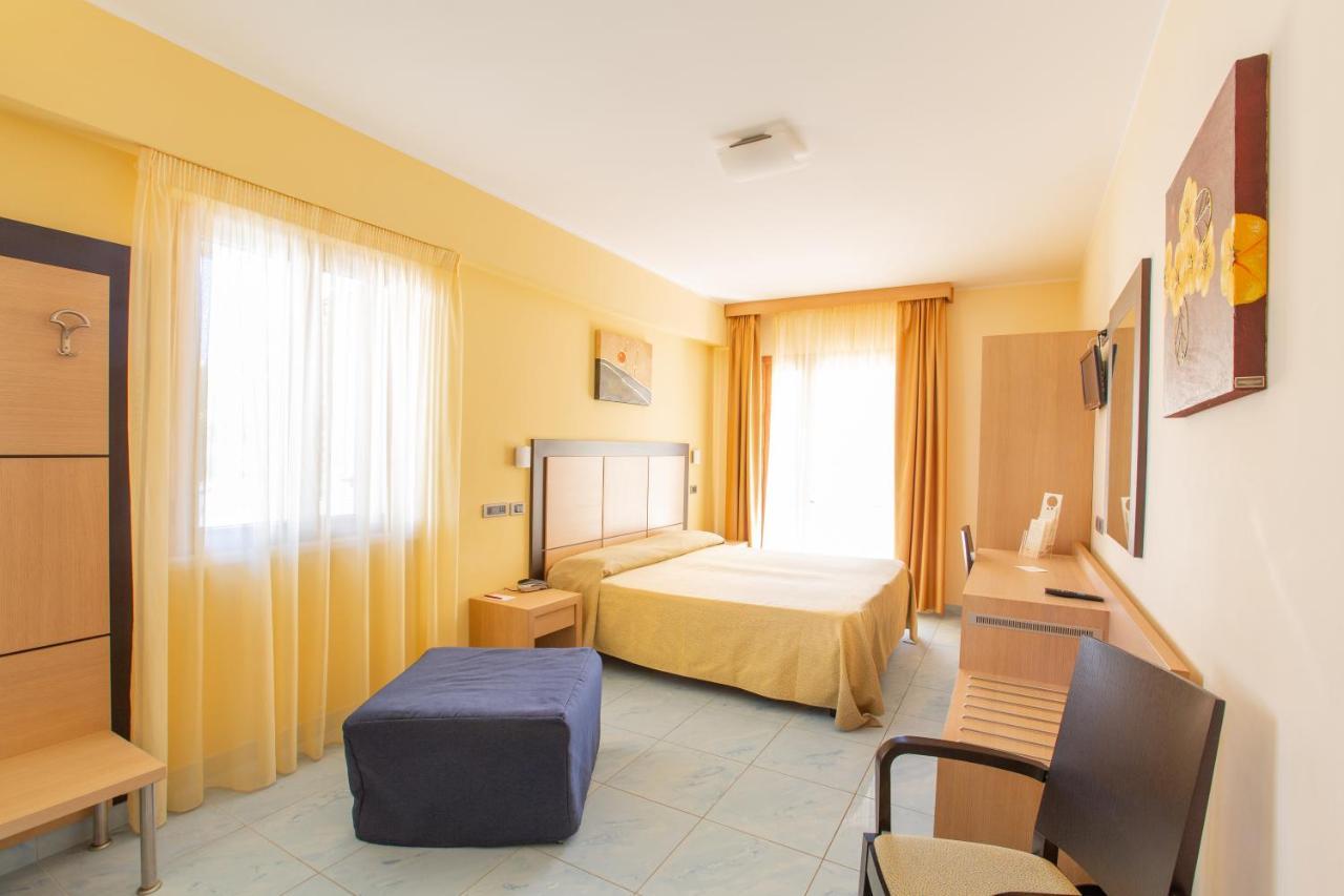 Double or Twin Room Disability Access