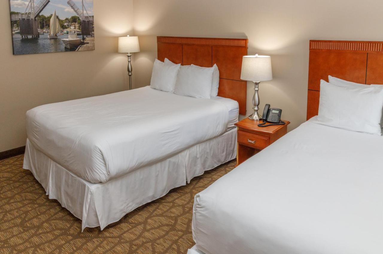 Queen Standard 2 Queen Beds Flagship Building