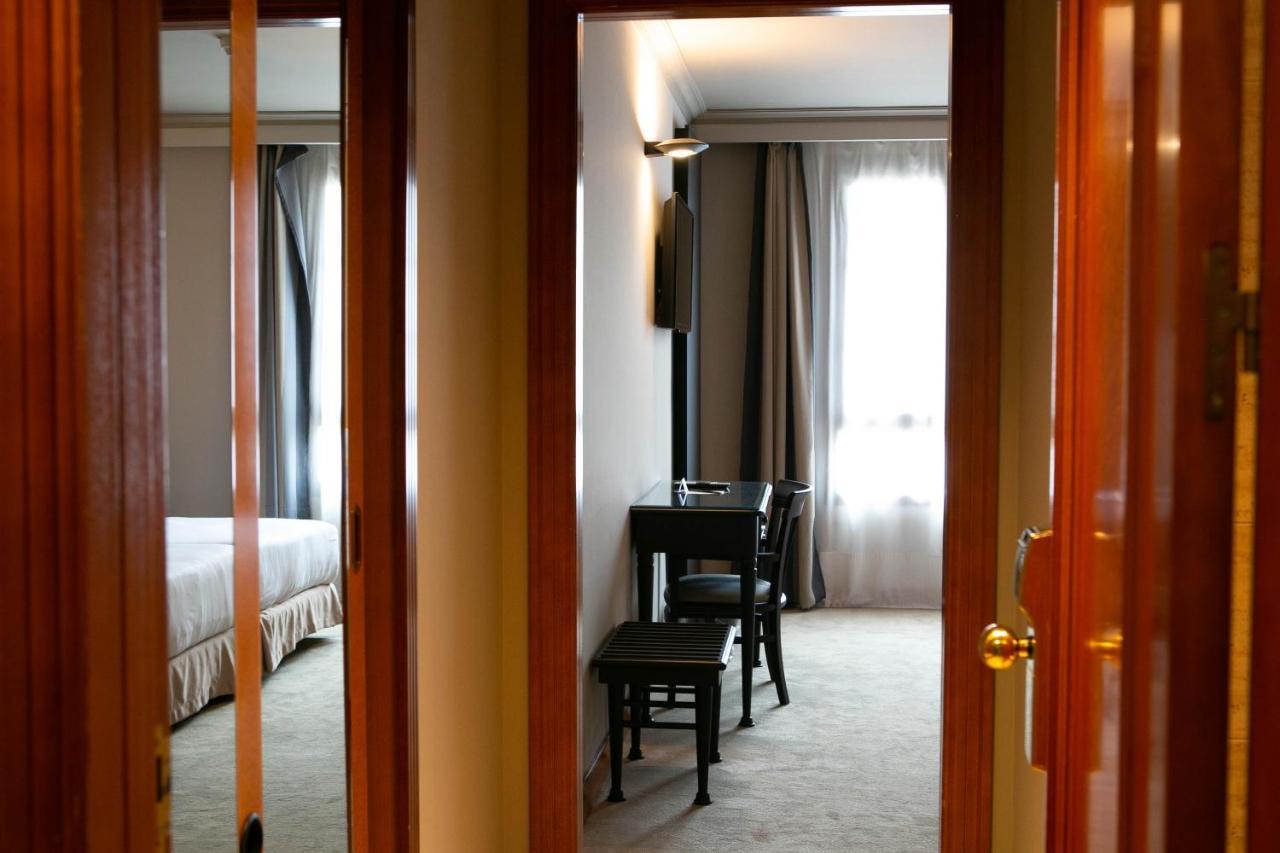 Twin Room,1272977572:JPEG