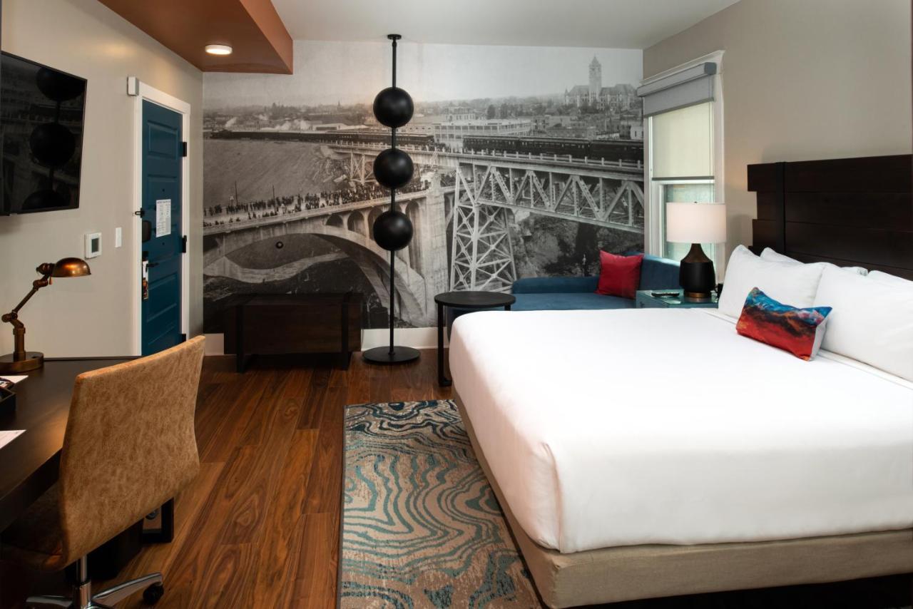 King Room Mobility Access or Hearing Accessible