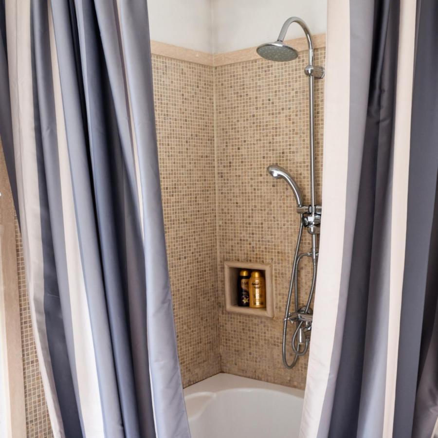 Double Room Private External Bathroom