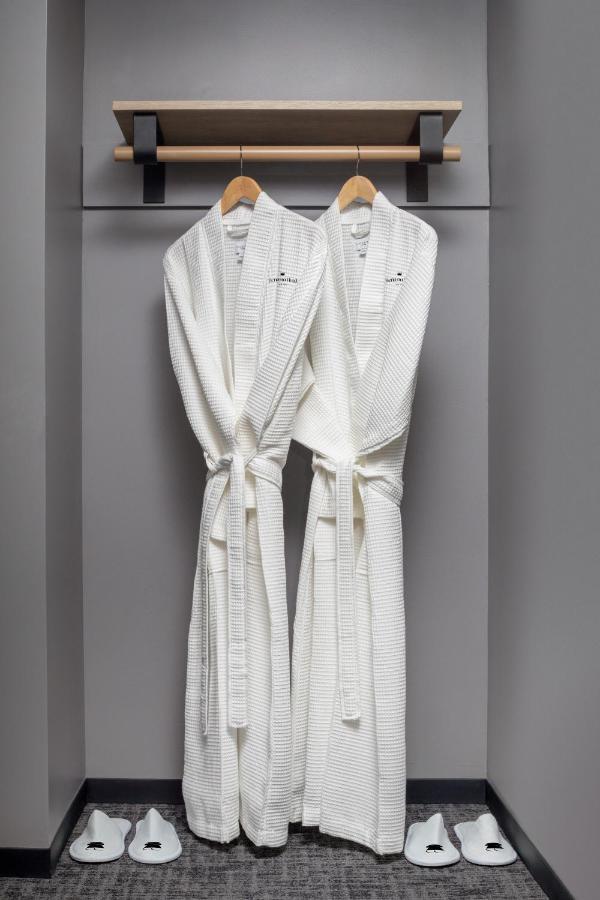 Handicap Accessible Room,1123474884:JPEG