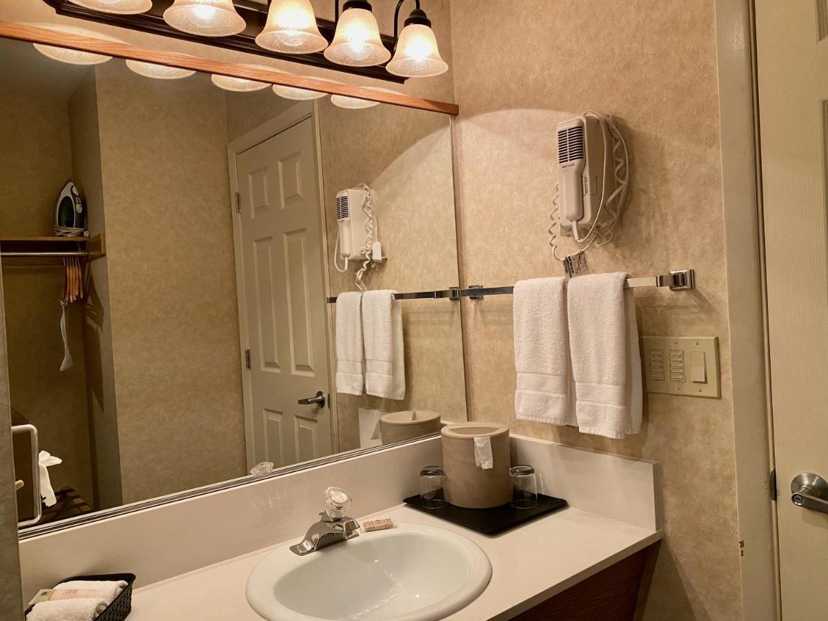 Classic Kitchenette King