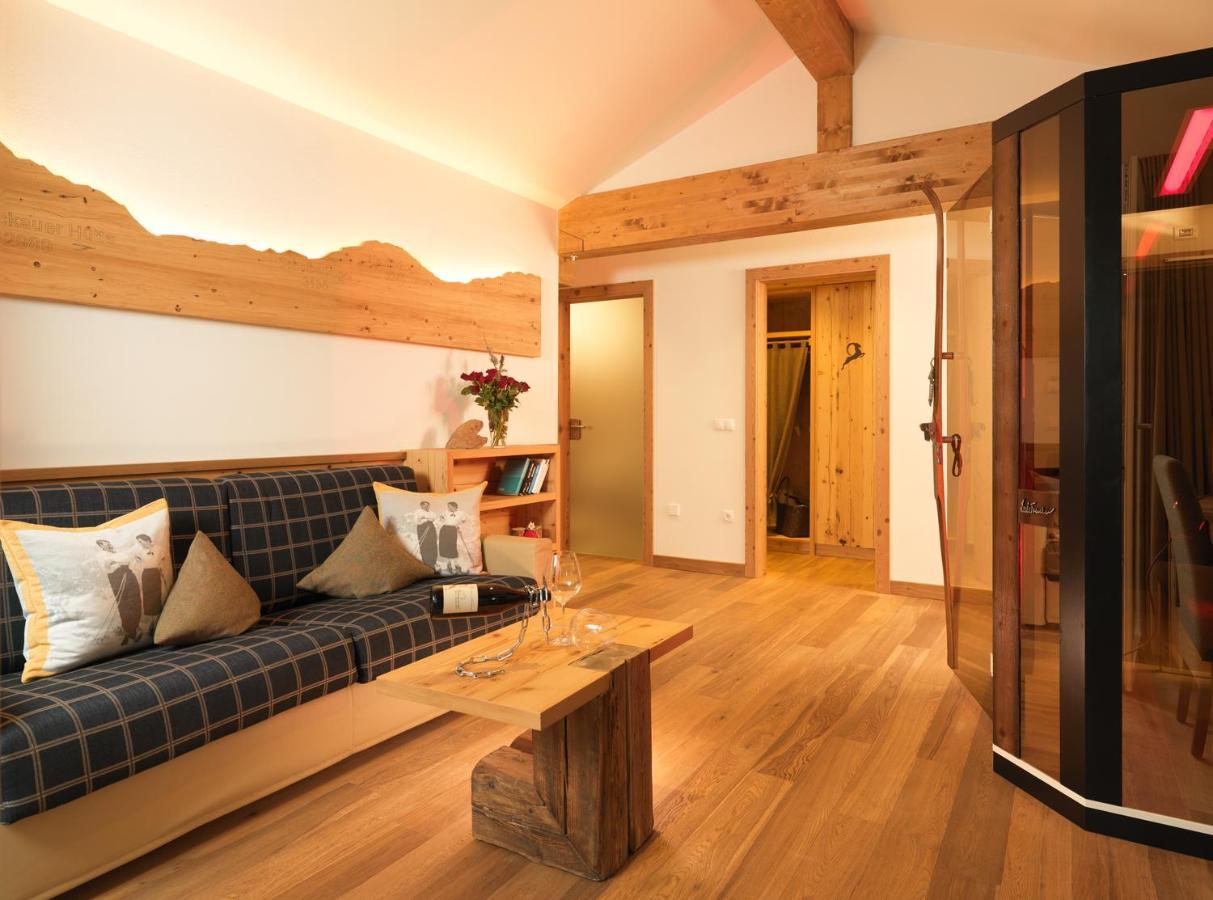 Deluxe Suite Spa Bath