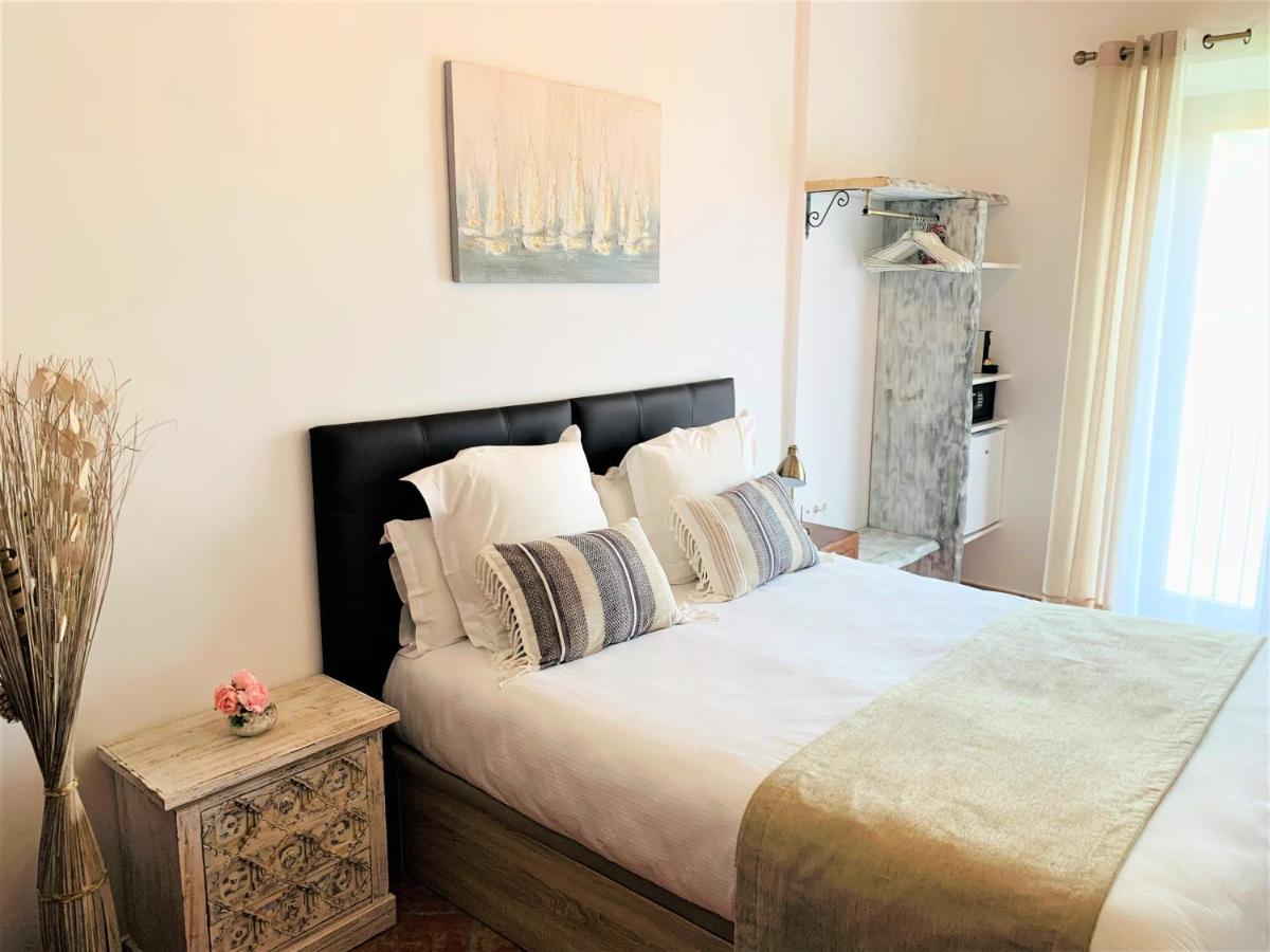 Double or Twin Room Mountain View