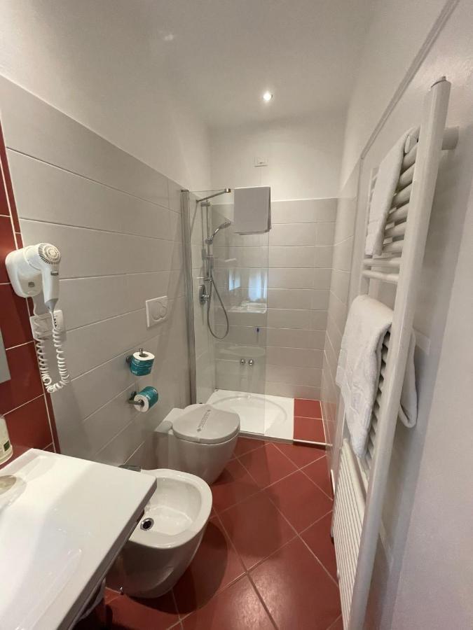 Single Room,1124837352:JPEG