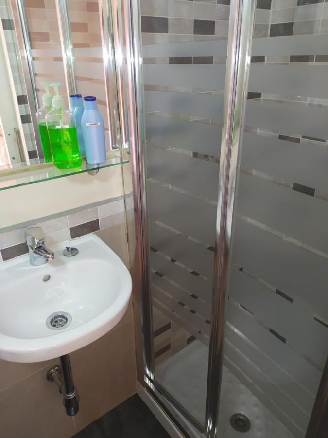 Double Room Private Bathroom