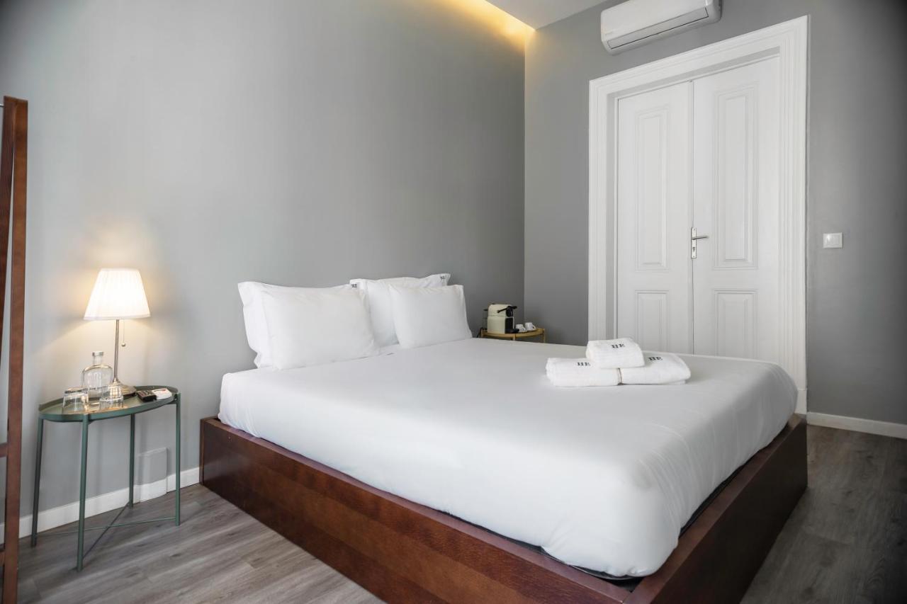 Premium Room Street Balcony