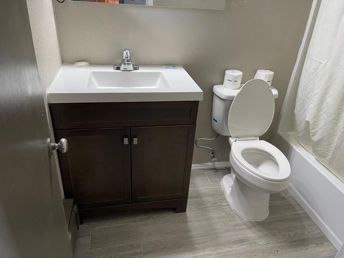 Comfort Triple Room Shower