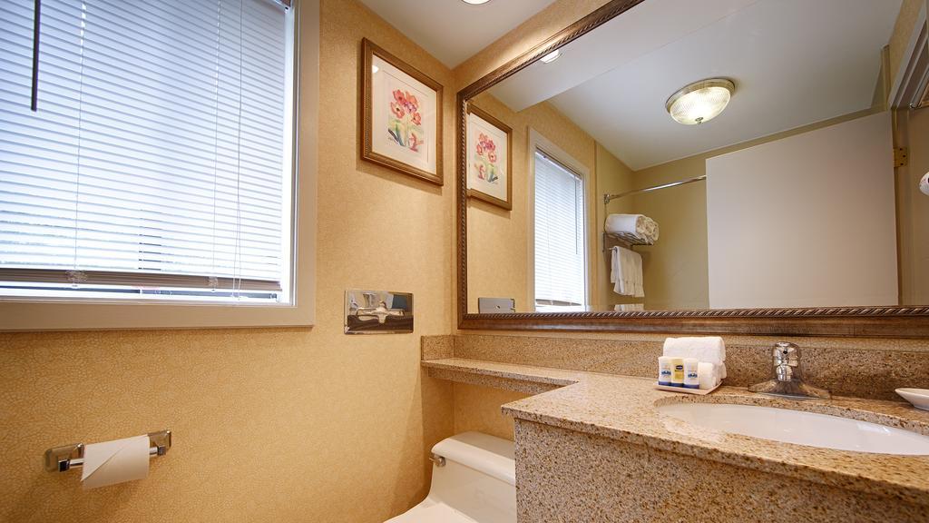 Studio,1498520617:JPEG