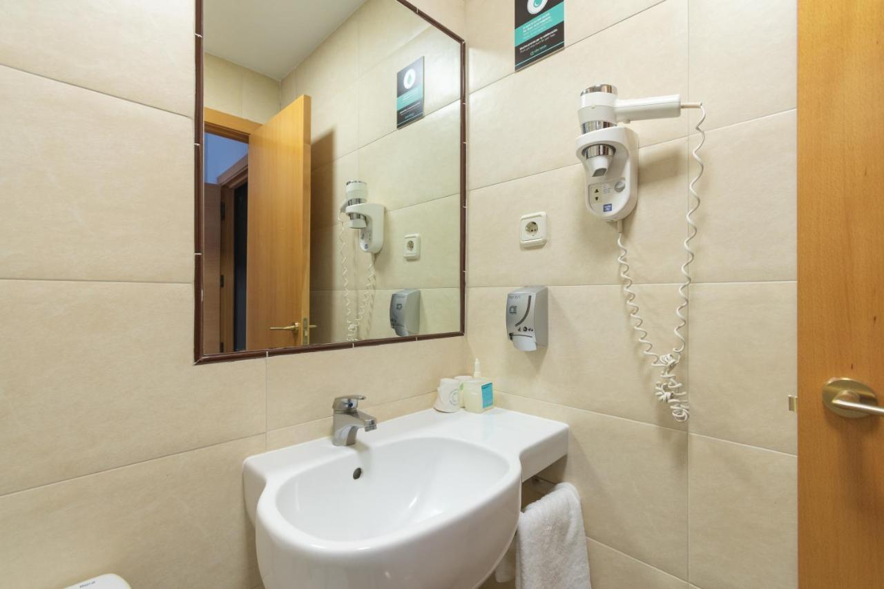 Economy Double or Twin Room