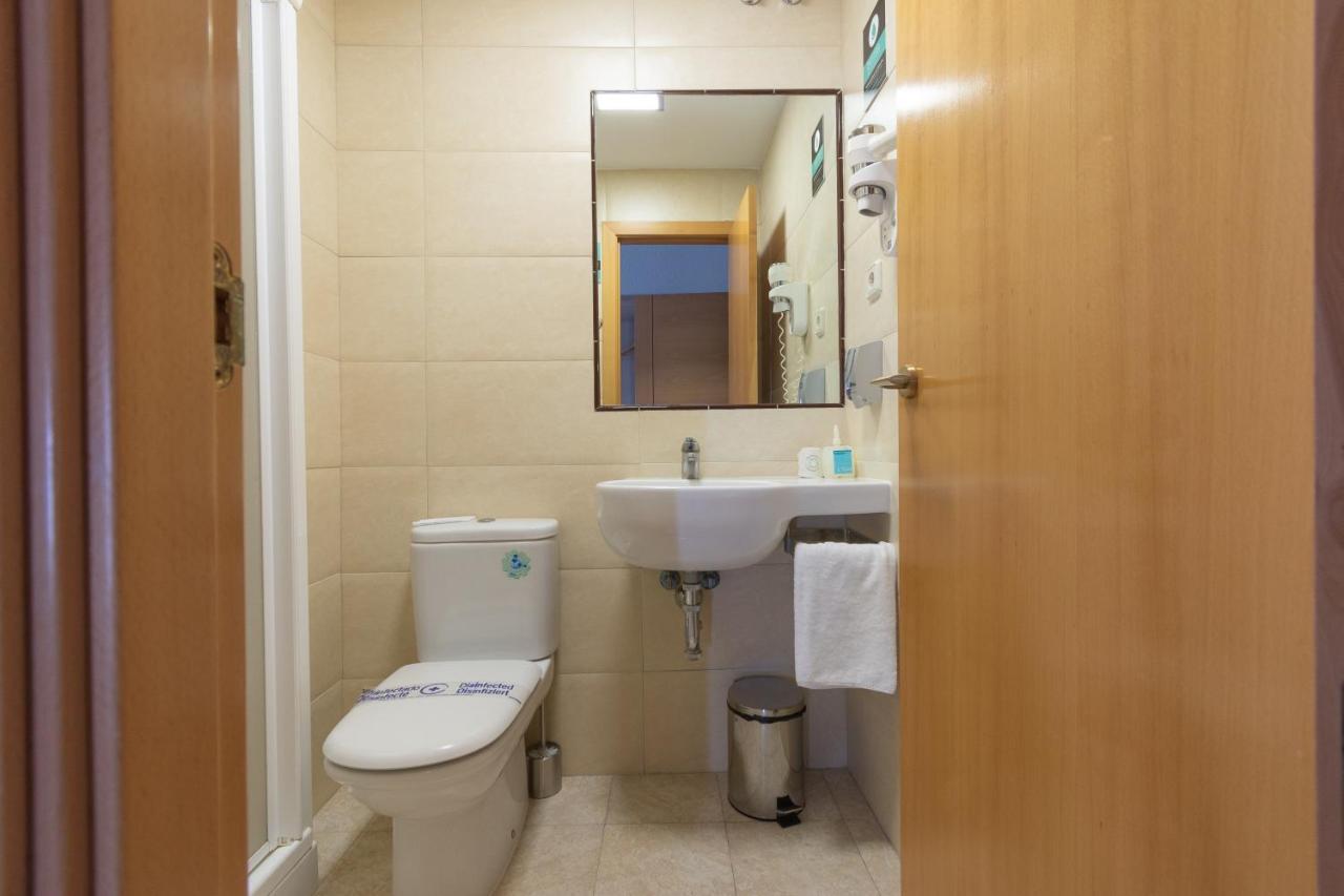 Economy Double or Twin Room