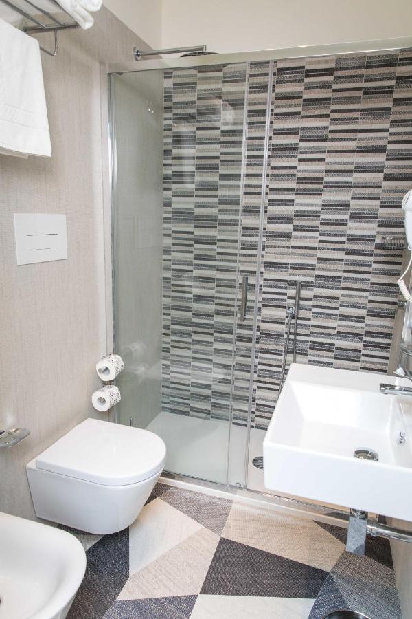 Double Room with Patio,1128137445:JPEG