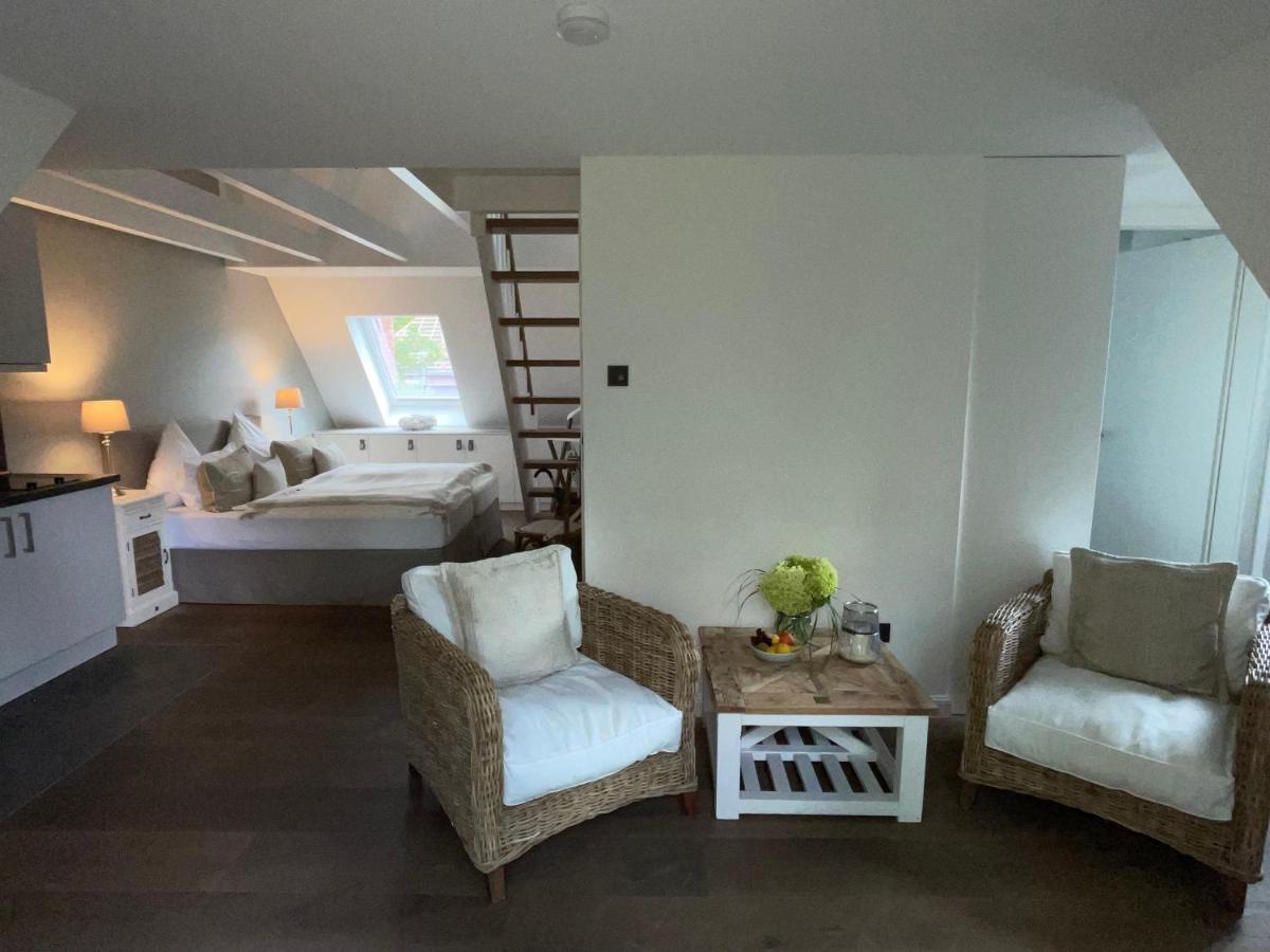 Boardinghouse Appartement im Obergeschoss mit Balkon und Parkblick