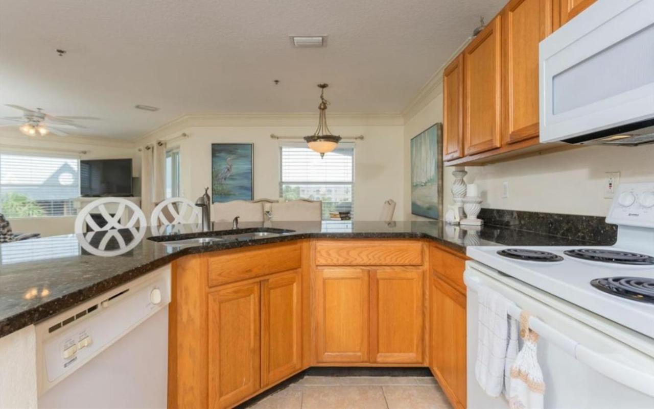 Two-Bedroom Apartment Ocean View