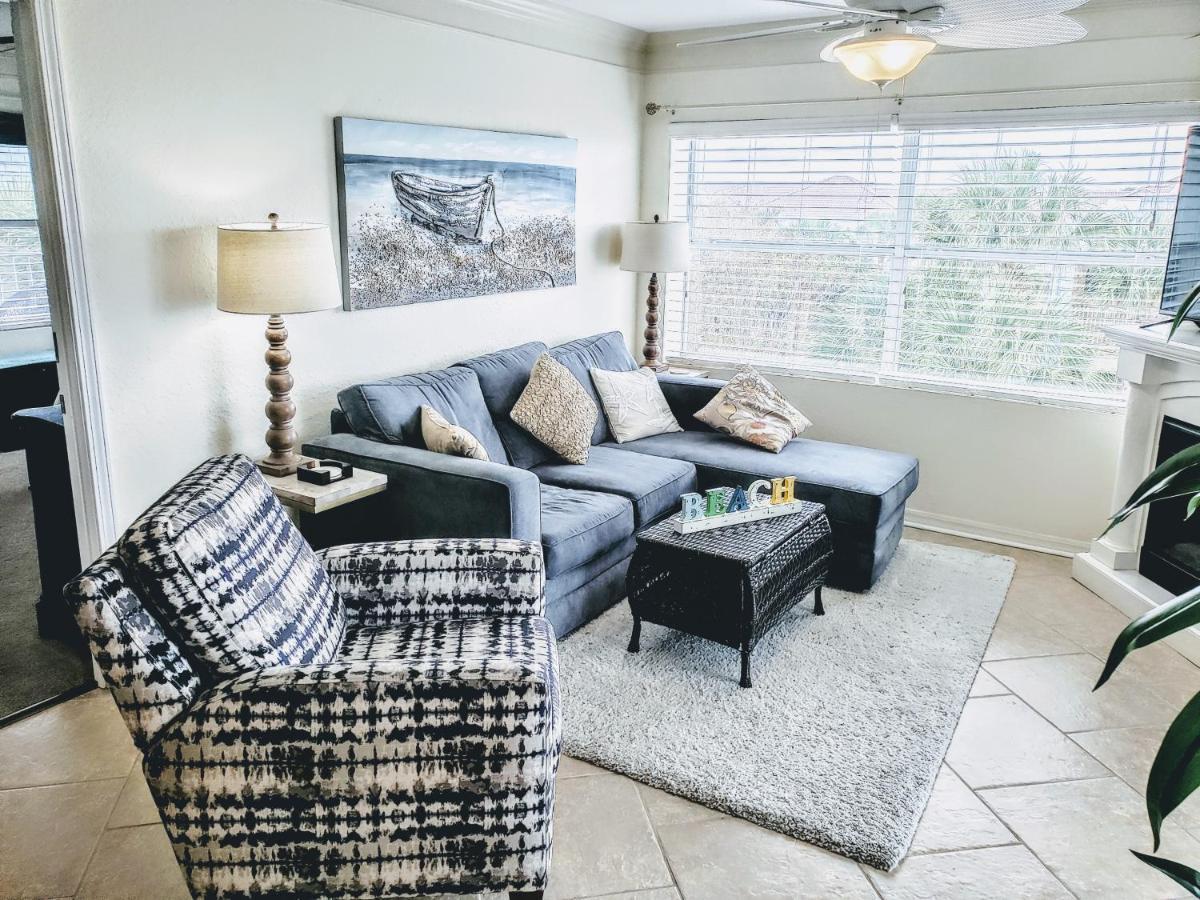 Two-Bedroom Apartment Ocean View