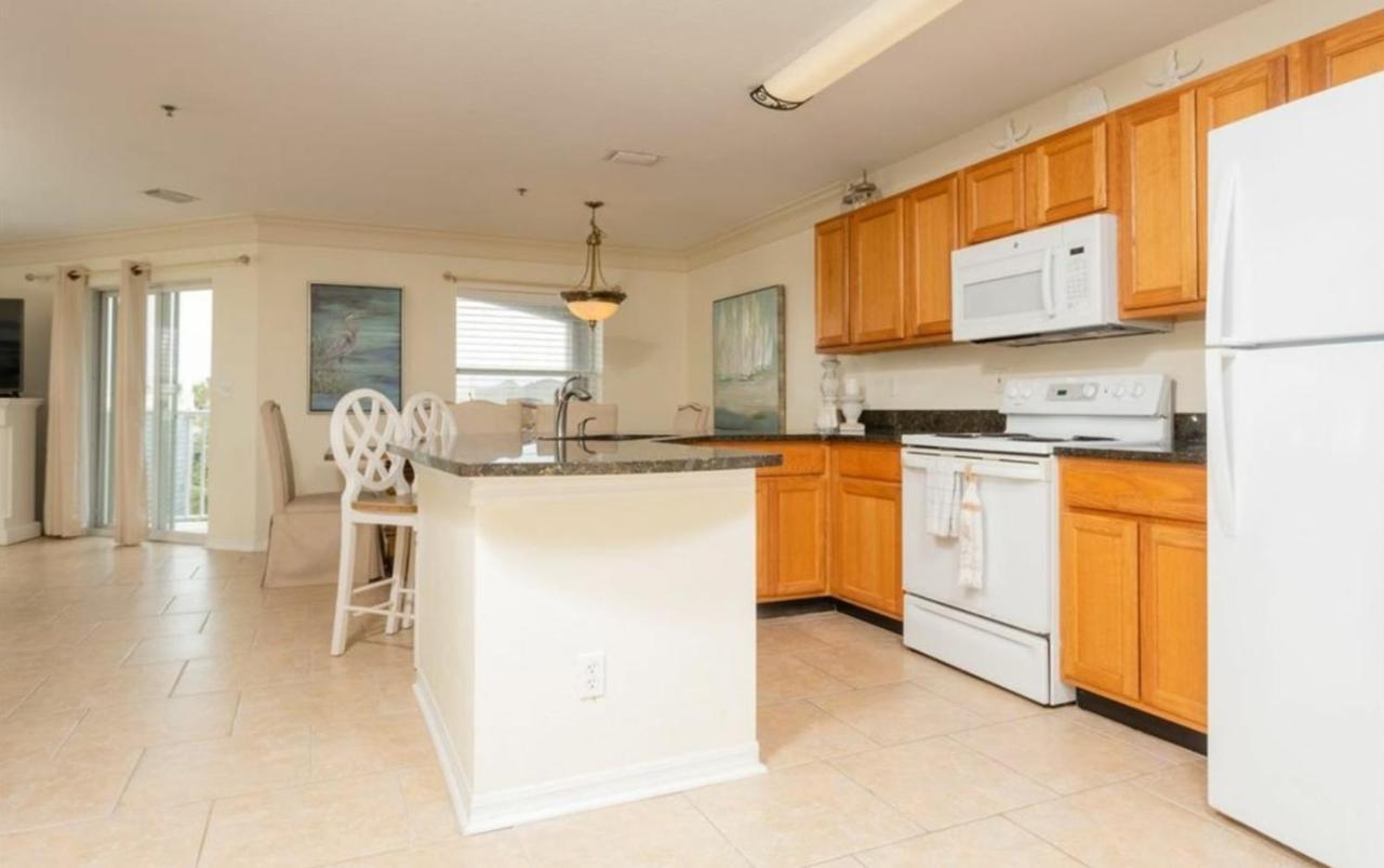 Two-Bedroom Apartment Ocean View