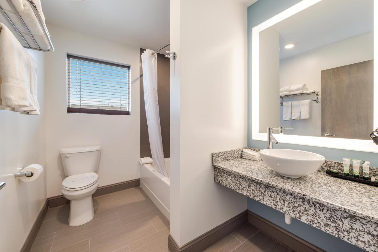 Luxury Suite with Two Double Beds with Balcony Smoke Free