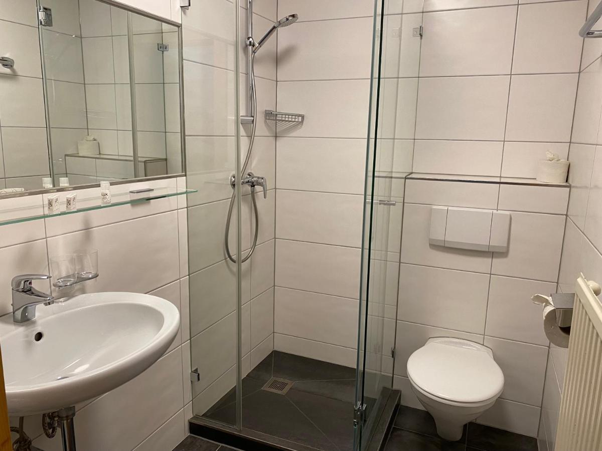 Doppelzimmer mit Balkon
