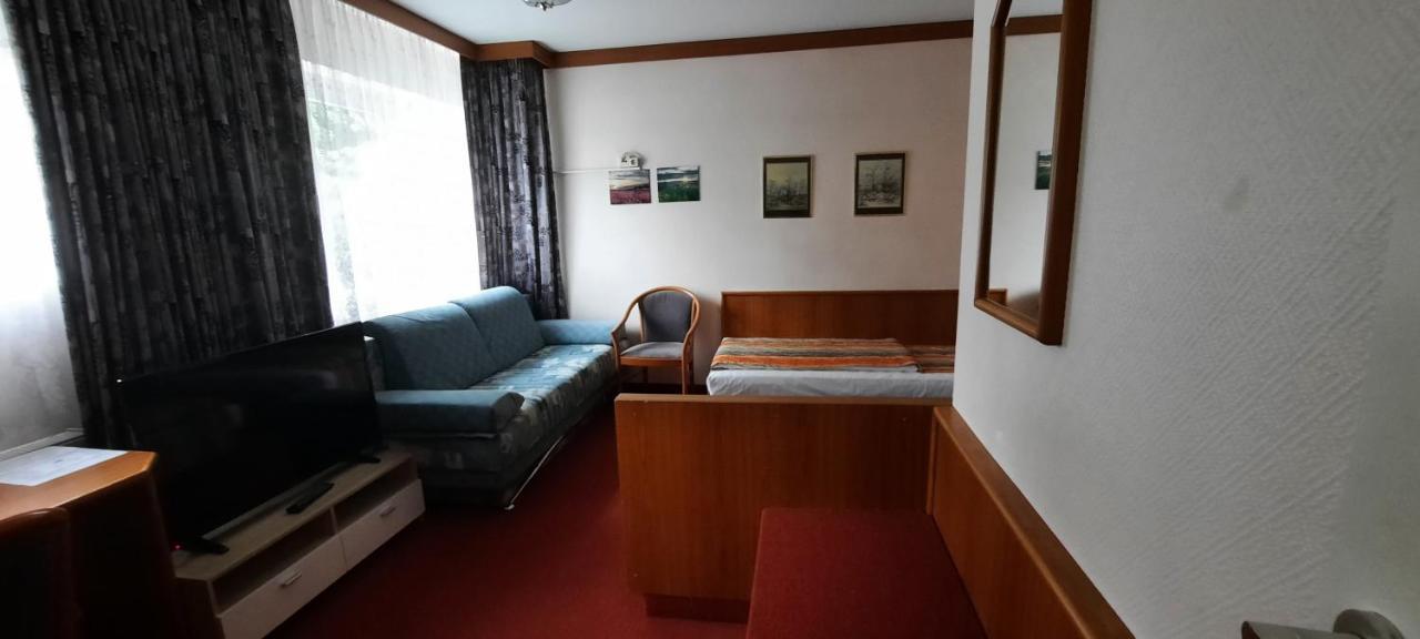 Comfort Triple Room