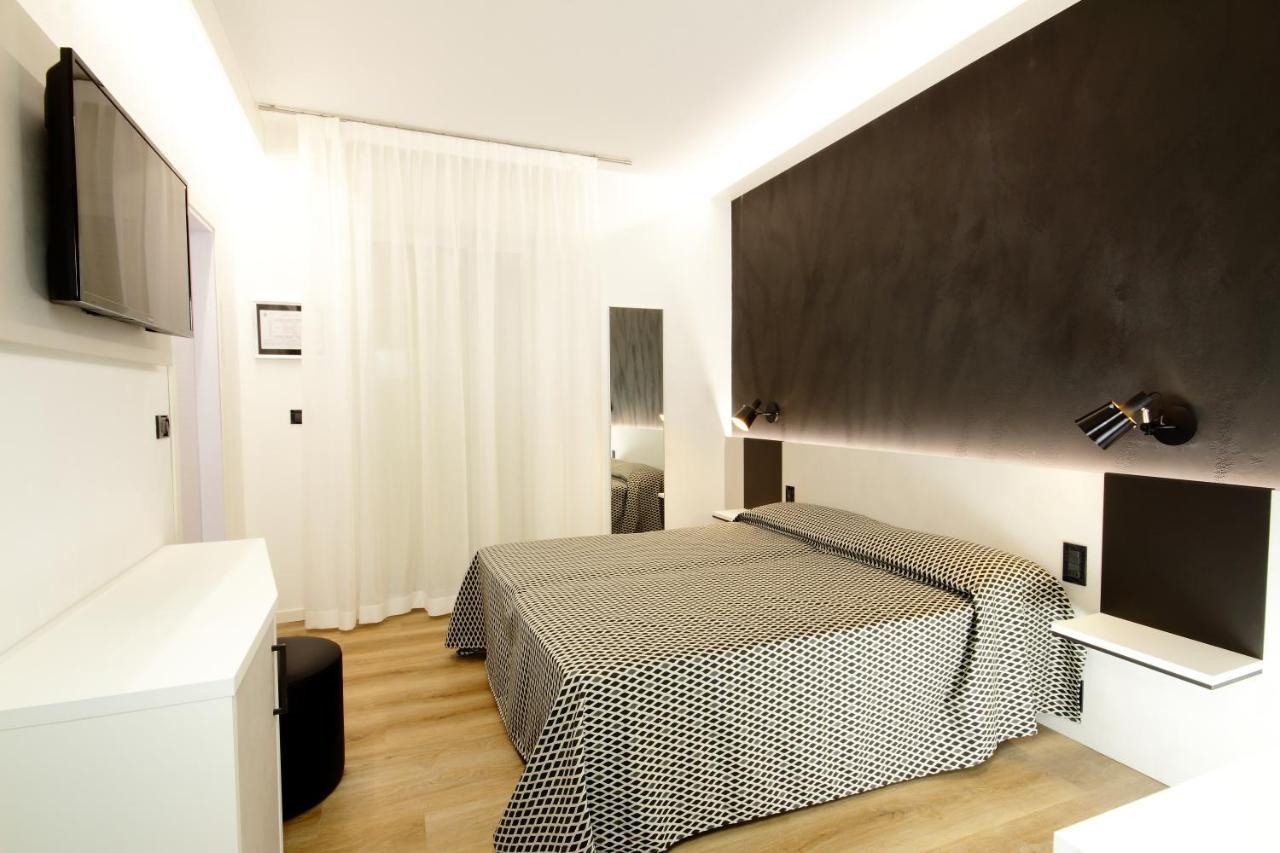 Deluxe Double or Twin Room Balcony