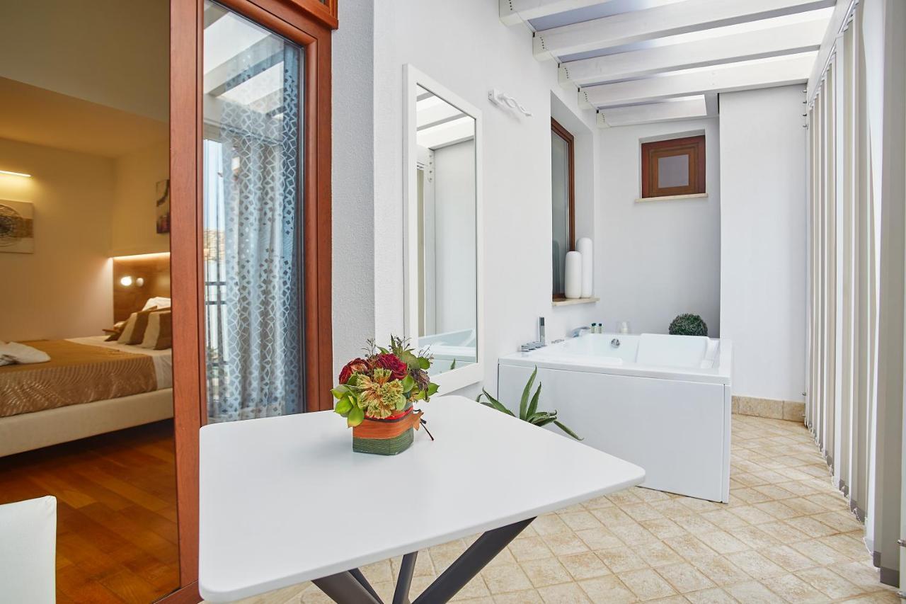 Superior Double Room Jacuzzi