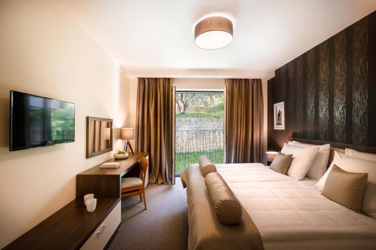 Standard Twin Room Park View