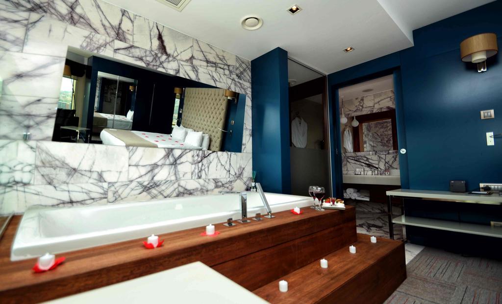 King Suite Room Seaview