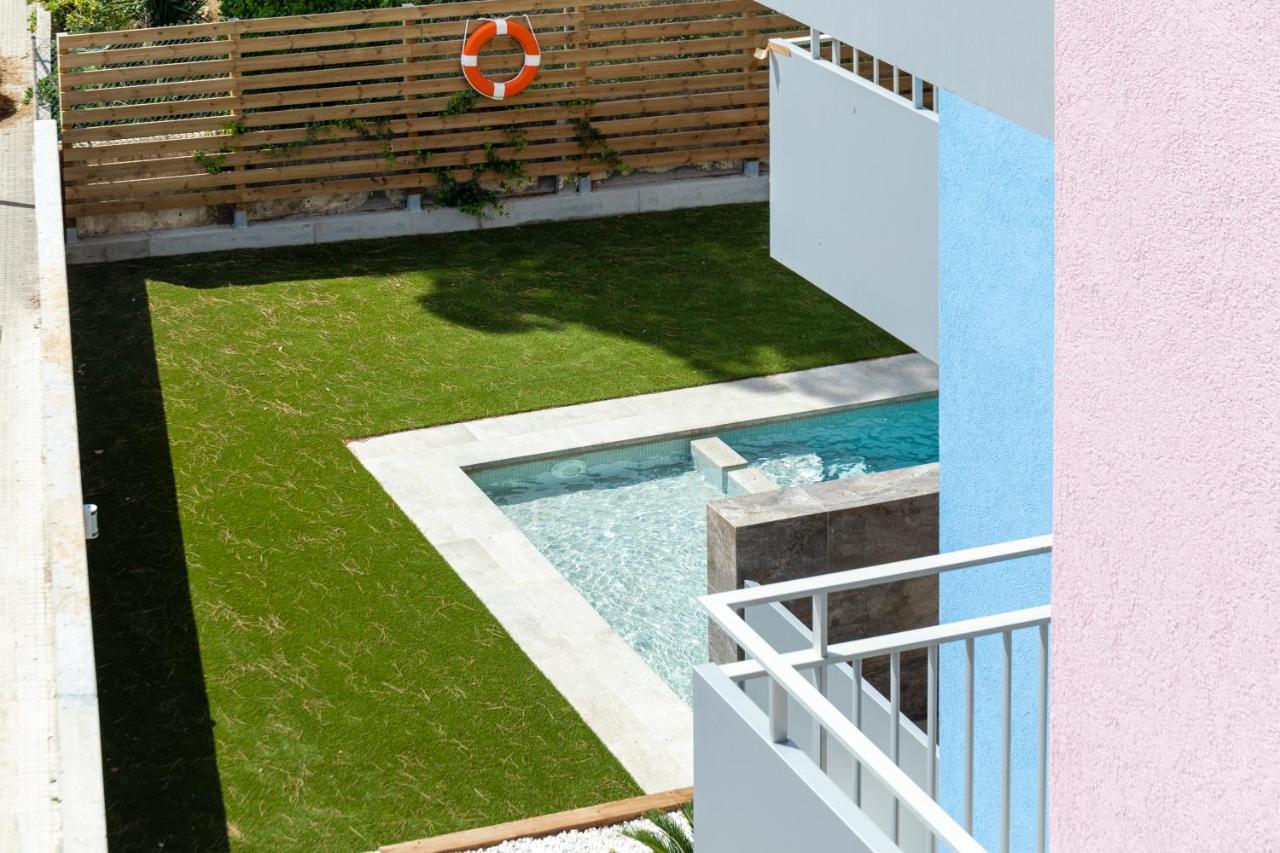 One-Bedroom Apartment Terrace