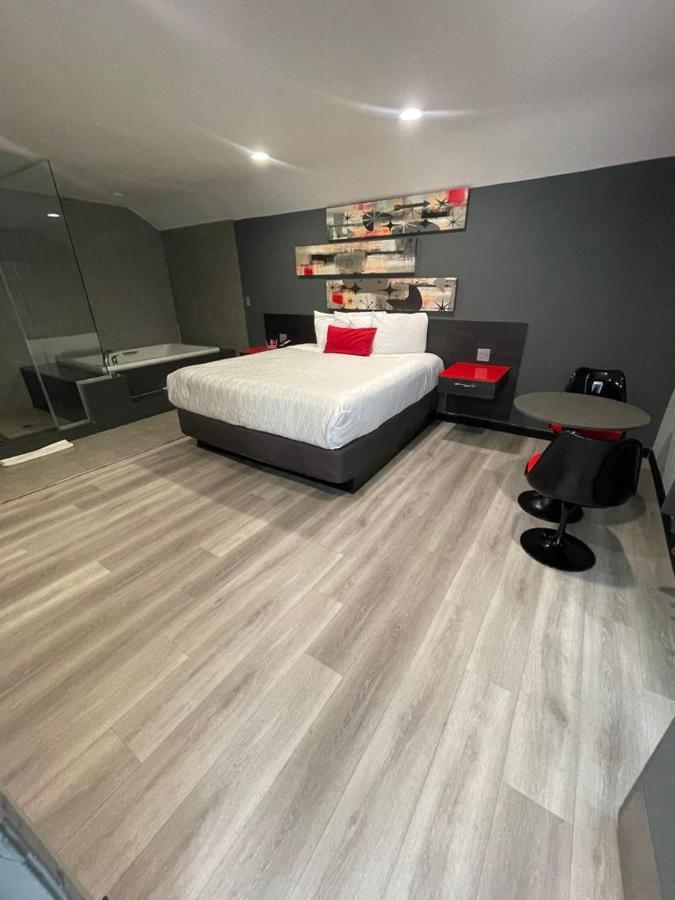 Suite Hot Tub