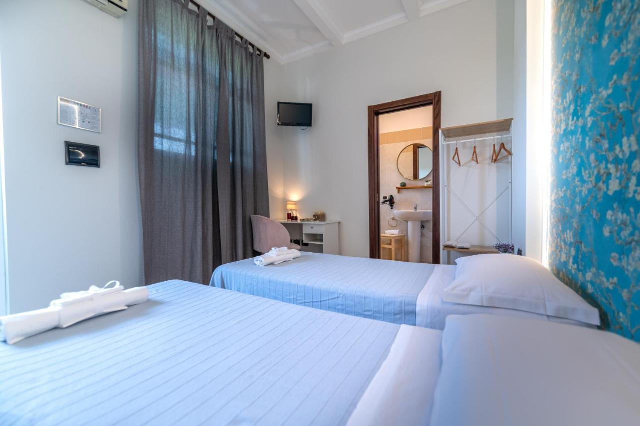 Double or Twin Room Garden View