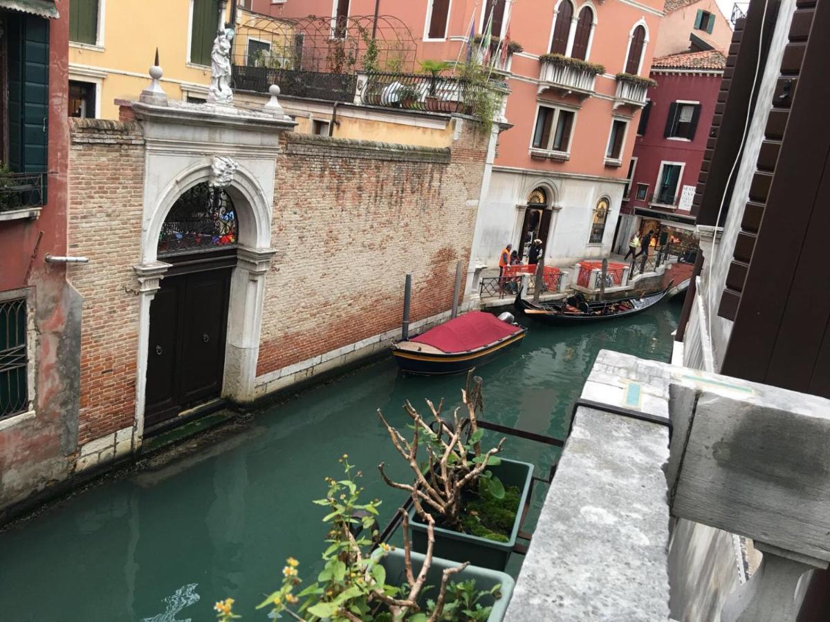 Double Room Balcony Canal View