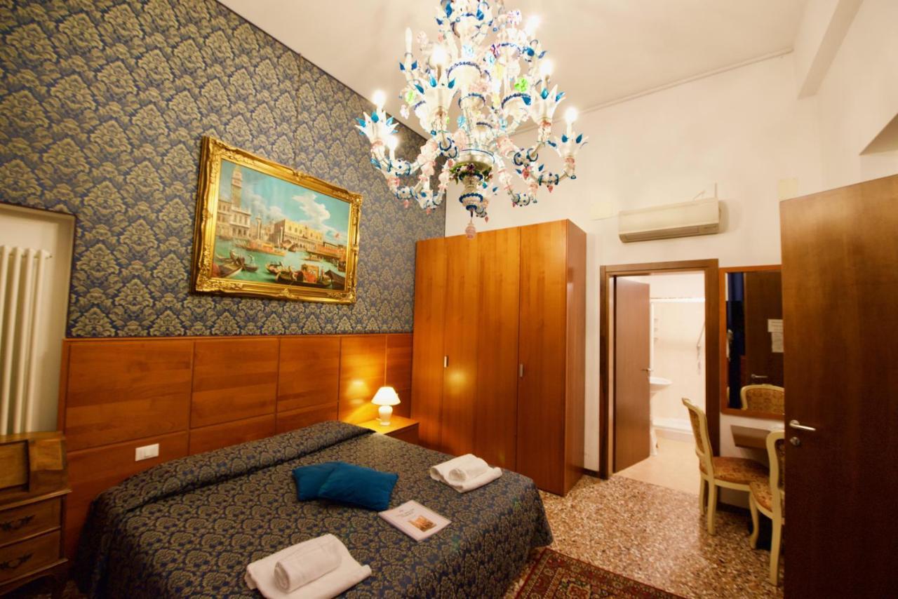 Double Room Balcony Canal View