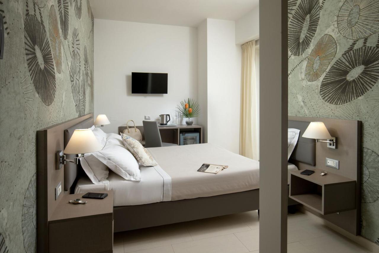 Standard Double or Twin Room Balcony