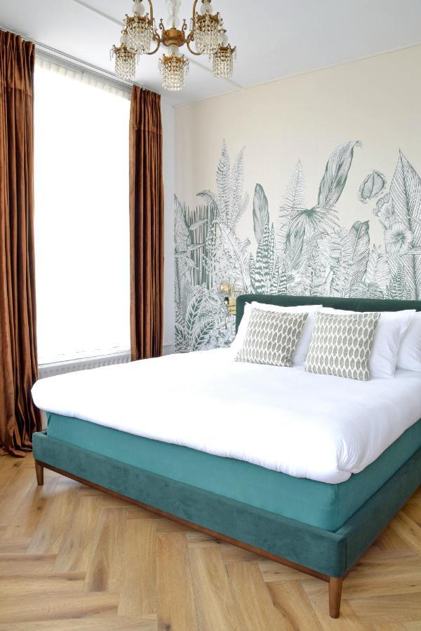 Deluxe Double Room Bath
