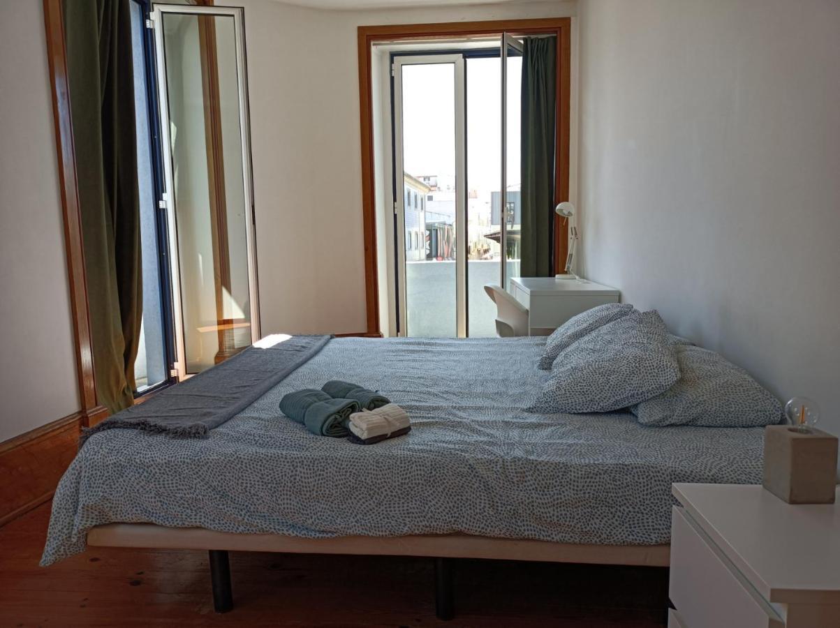 Quarto Duplo com Casa de Banho Privada Externa