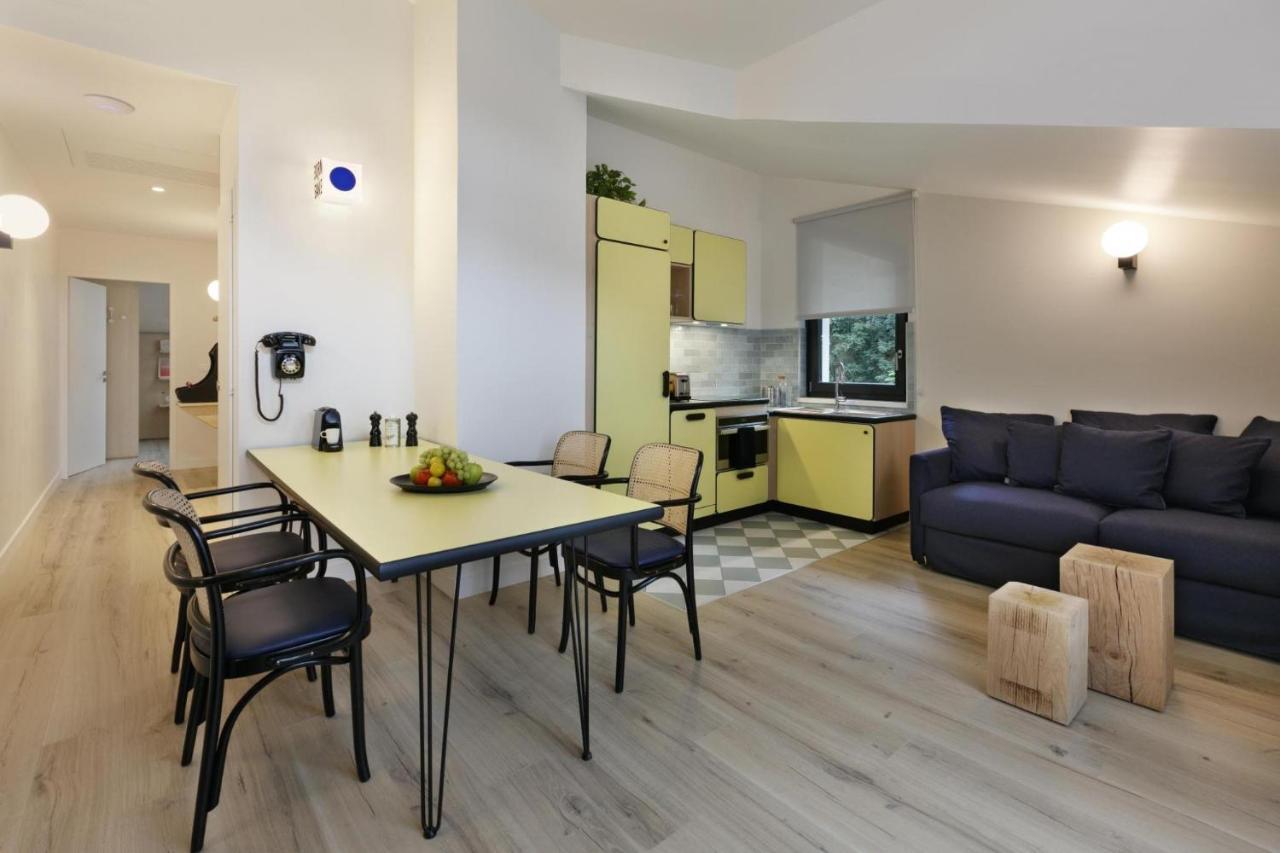 Superior One-Bedroom Apartment Terrace