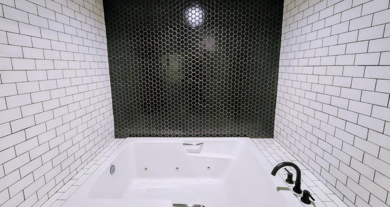 Suite Hot Tub