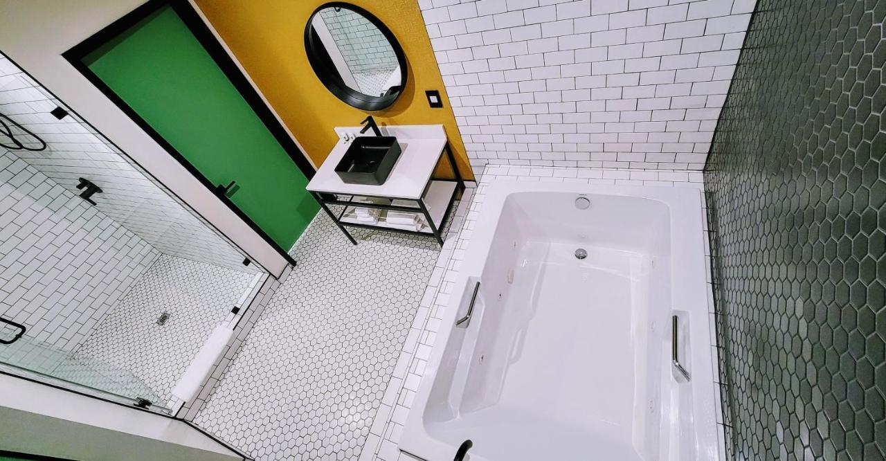 Suite Hot Tub