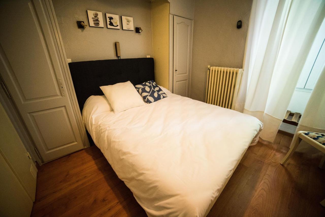 Small Single Room,1257273802:JPEG