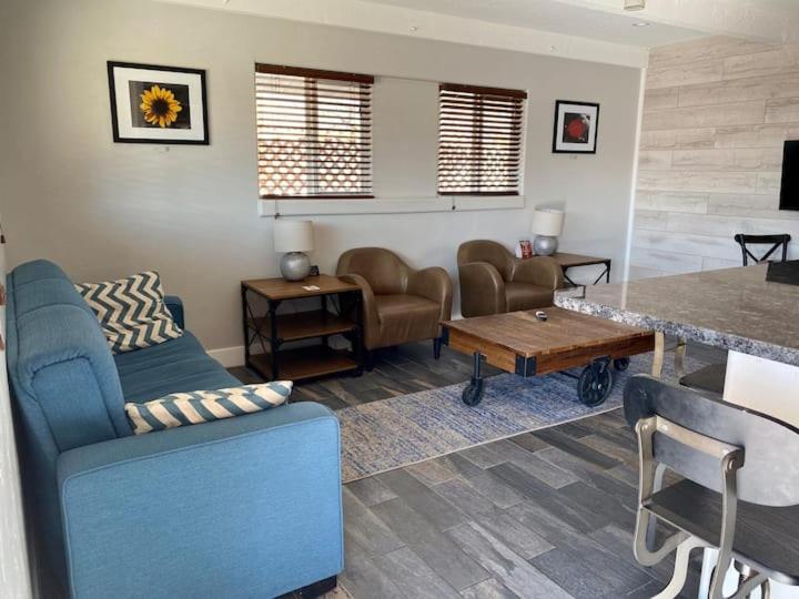 King Suite Kitchen Sofa Bed